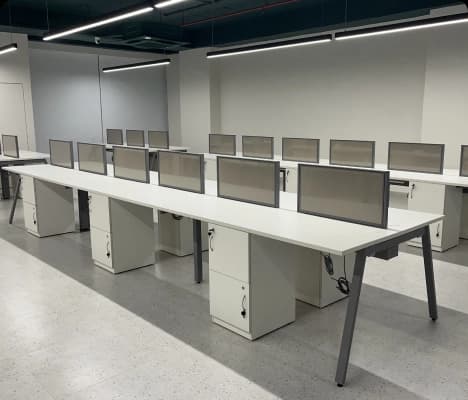 Stars N Stripes Metal Leg Workstations Mumbai